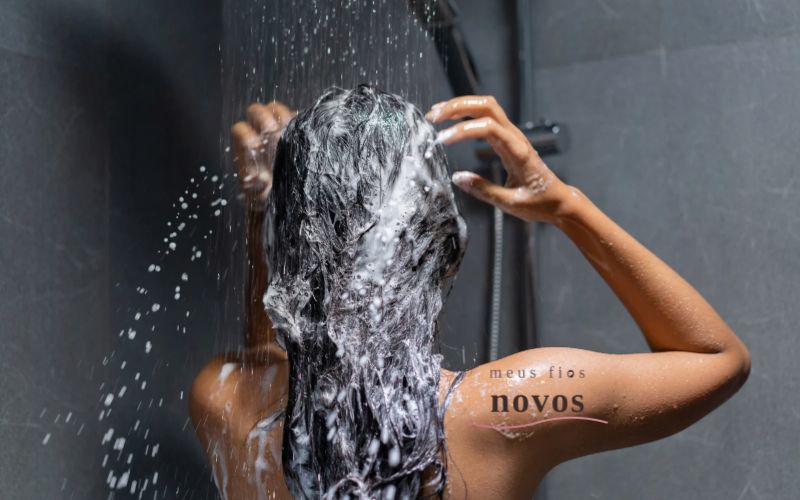 Qual a frequência correta de lavagem do cabelo?